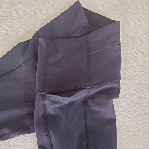 Lululemon leggings size 6 navy blue - Picture 4 of 5